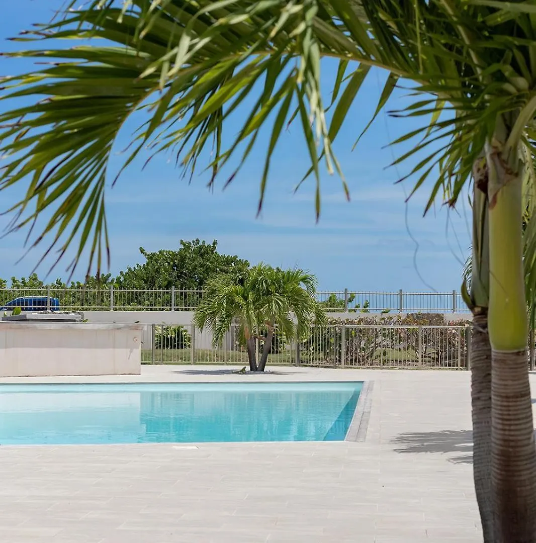 Sandy Beach Apartment, 2 Bdr Right On The Beach! 오리엔트베이 생마르탱/신트마르턴