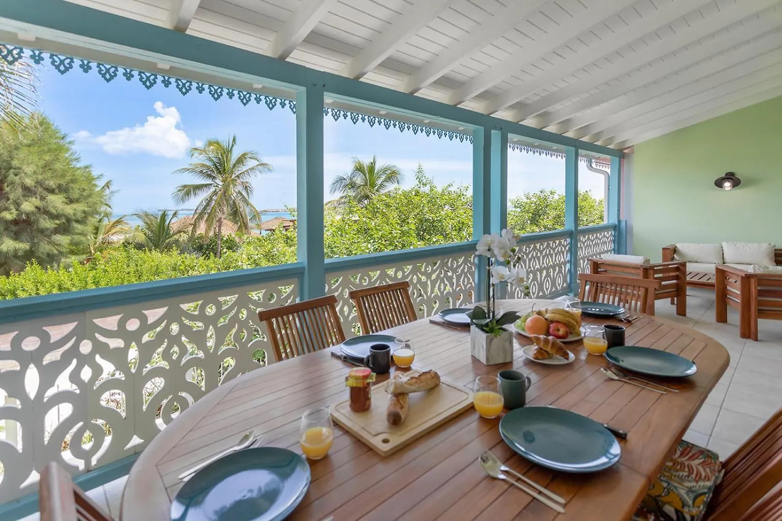 Apartment Sandy Beach Apartment, 2 Bdr Right On The Beach! Orient Bay