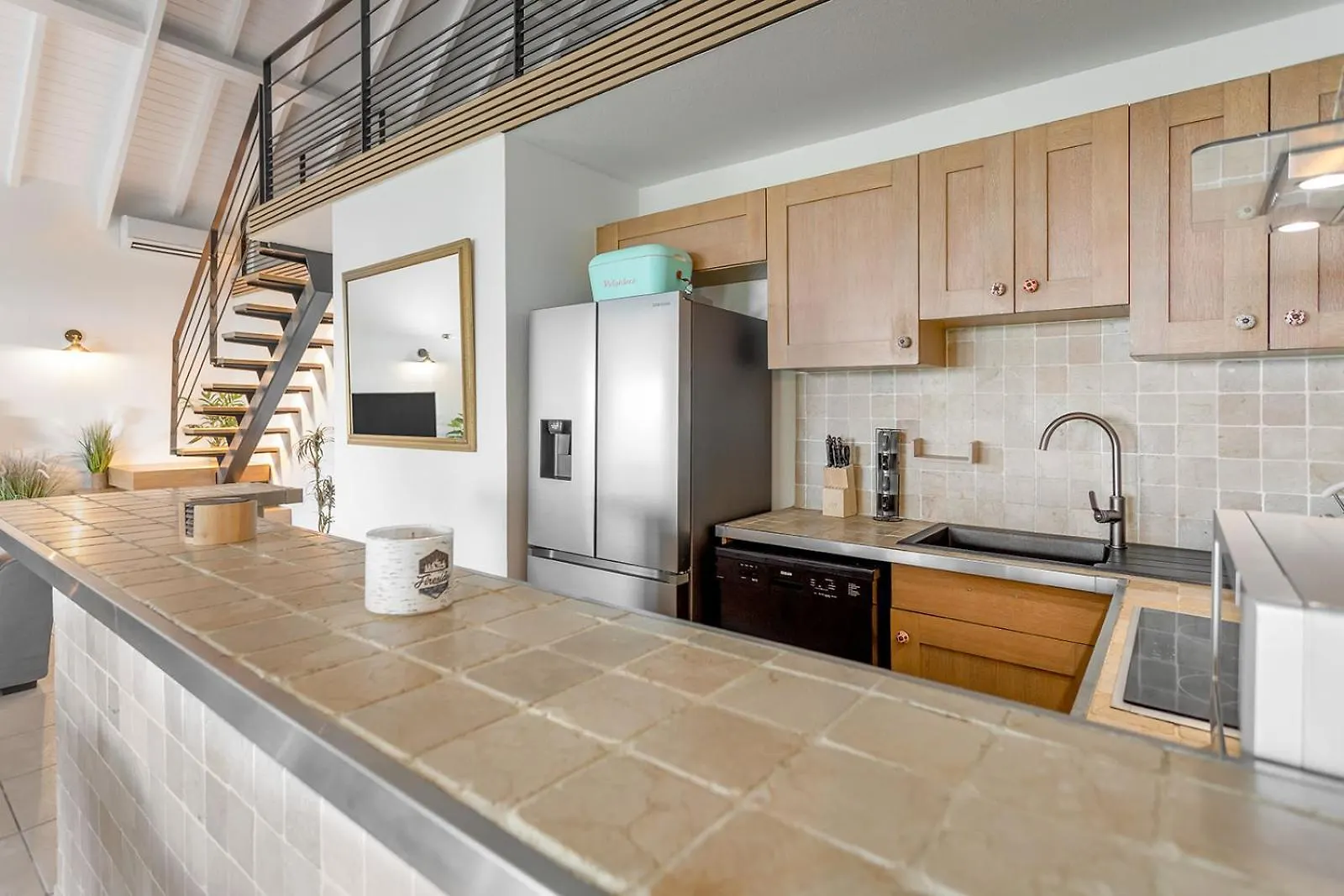 Sandy Beach Apartment, 2 Bdr Right On The Beach! Orient Bay 0*,
